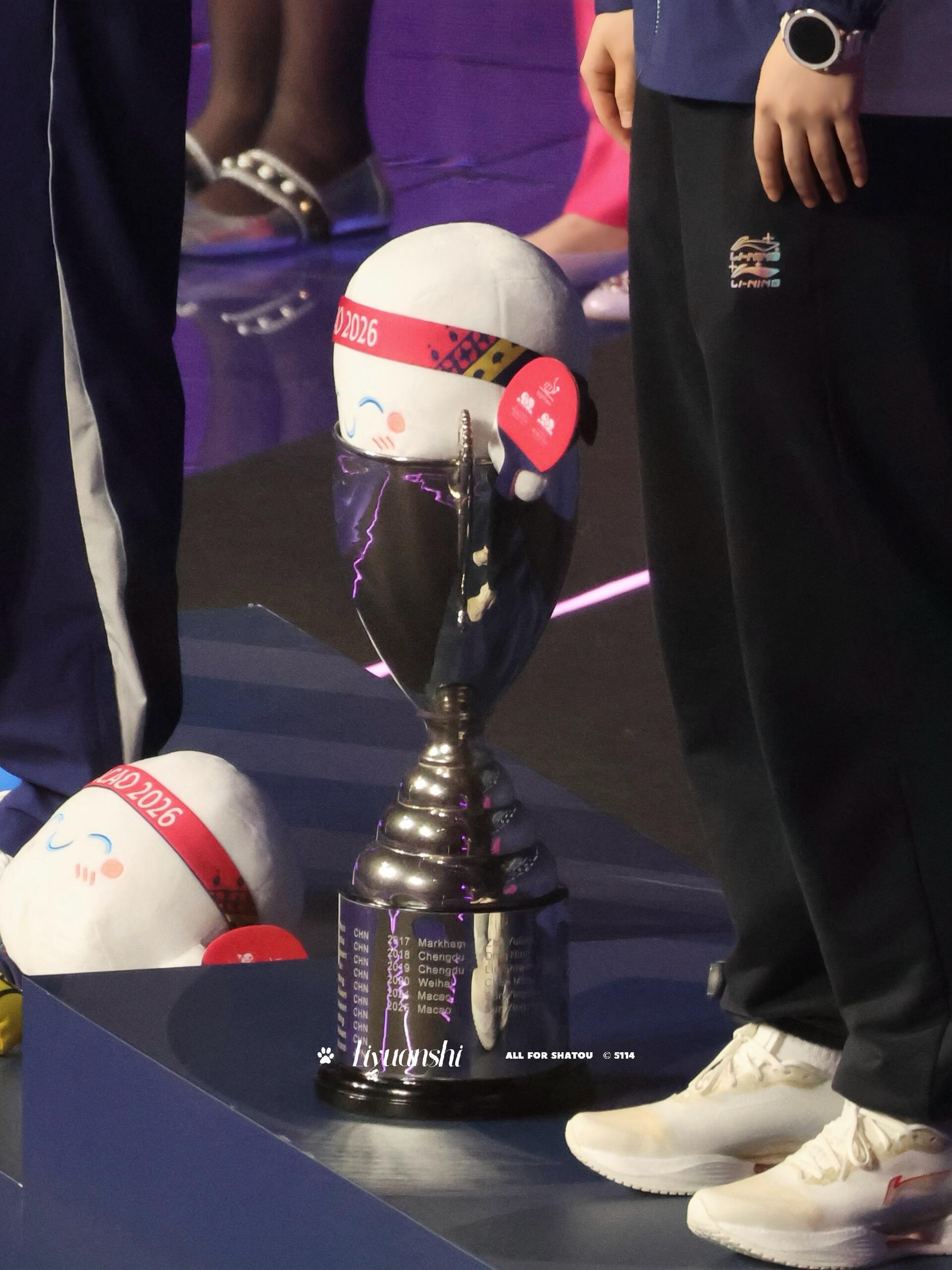 波仔跟着孙颖莎过好日子还是莎莎比较会养波仔走对圈子跟对人日子怎么能跟谁过都一样