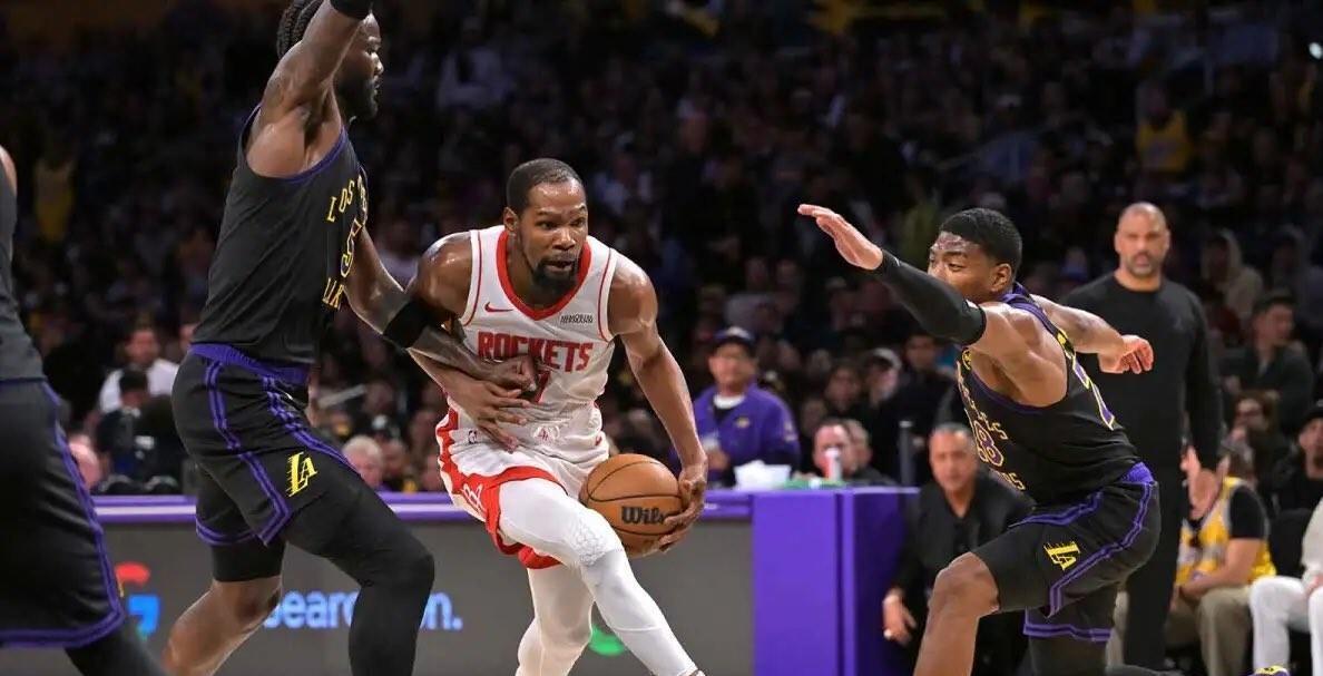 湖人如果G4输给火箭，必定是因为这两个人！1，有望在G5伤愈回归的里夫斯，根据