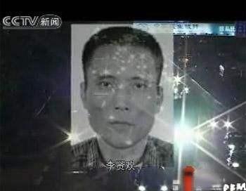 2003年3月，被警方围追堵截的大毒枭叶学梁夺命狂奔，在开枪还击、连撞4辆汽车之