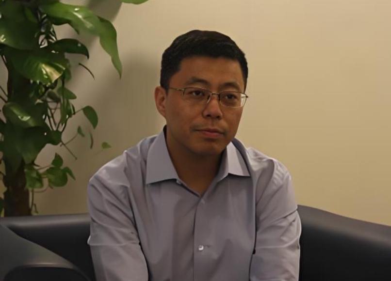 中国移动最赚钱的子公司的董事长不当了！真是可惜了！最近，听到了一个中国移动