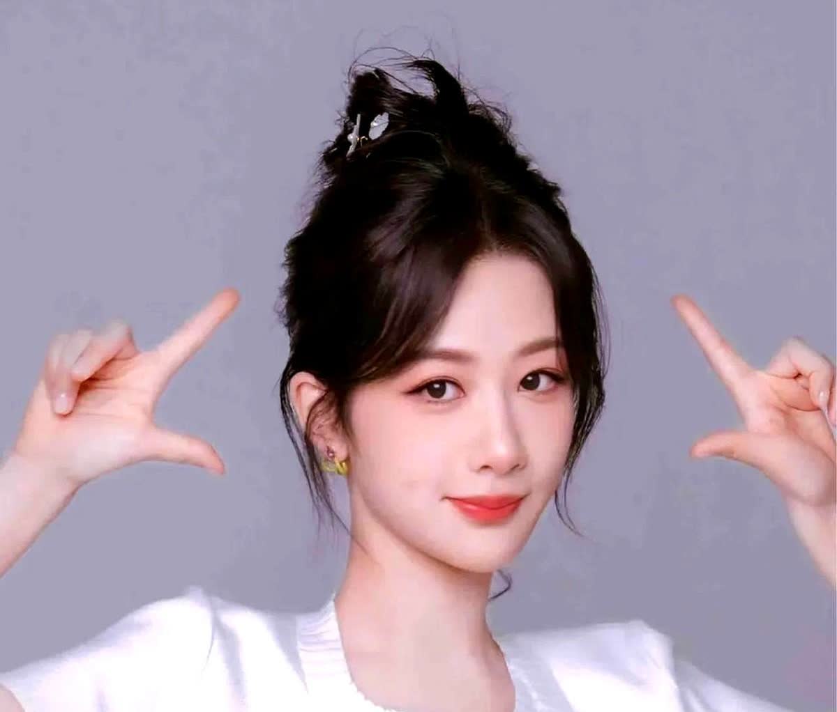 我有预感，杨紫以后的路不好走了。原因很简单，不是因为她演技不好，也不是因