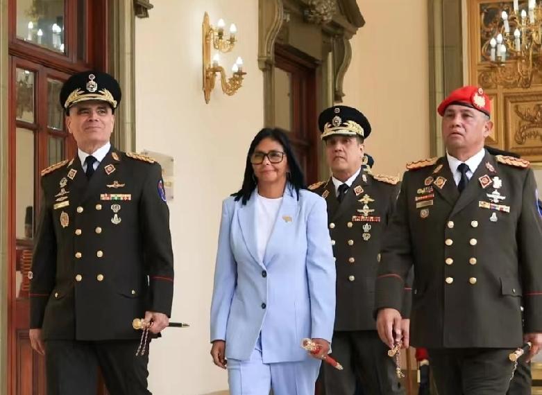 委内瑞拉军方48小时大换血，查韦斯老班底被清空，新面孔全带美国背景。这事发生