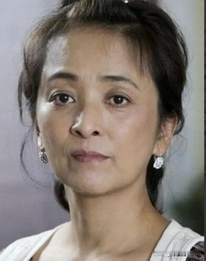 一婚嫁日本人，二婚美国、三婚法国，就是不嫁中国的她，现状如何。北京姑娘李勤勤这