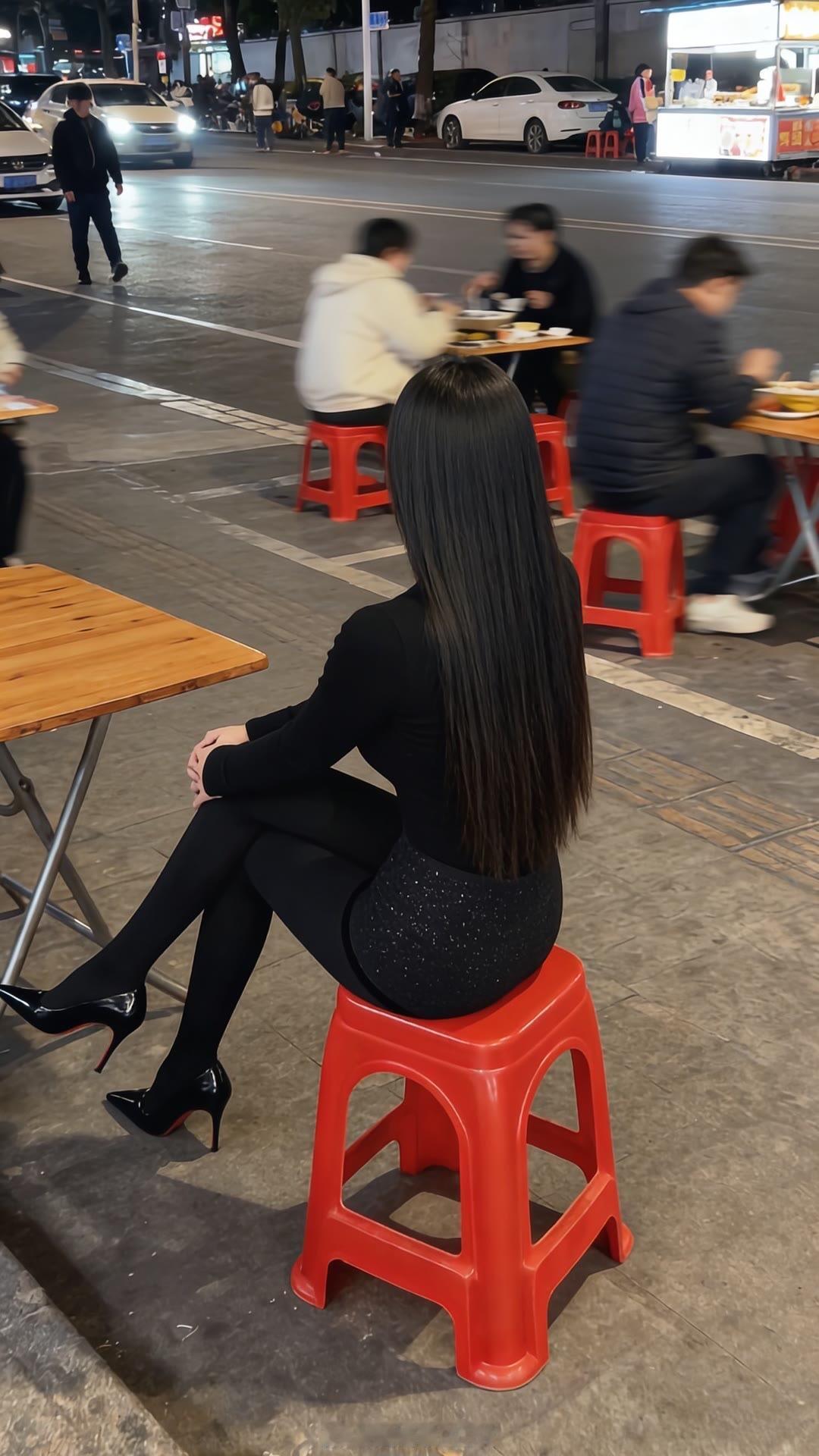 我蕞后爱你的方式是让你去爱你爱的人我只能做个路边无价的小草