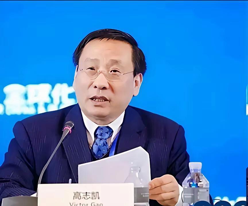 39万亿美债如达摩克利斯之剑高悬，每日利息支出逼近30亿美元。全球化智库副主