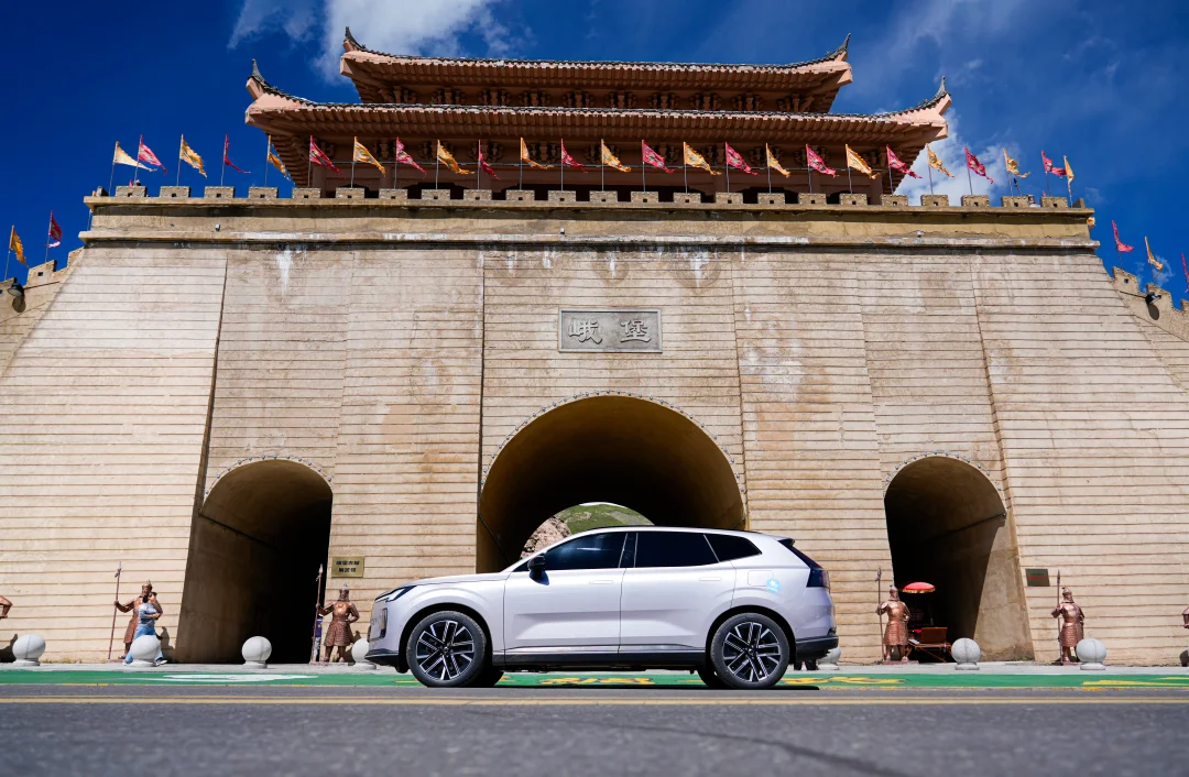 沃尔沃XC70：重新定义混动安全标杆！🚗