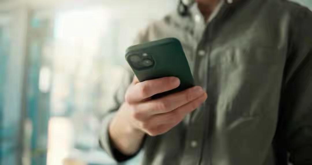 手机涨价潮大概率要来了。中国新闻周刊梳理发现，自今年10月以来，小米、OPPO