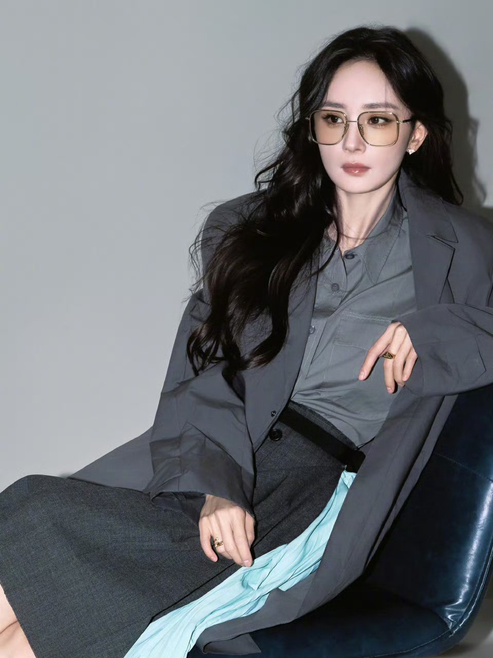 杨幂穿prada的女王又又又刷屏啦！杨幂的美貌Prada的荣耀