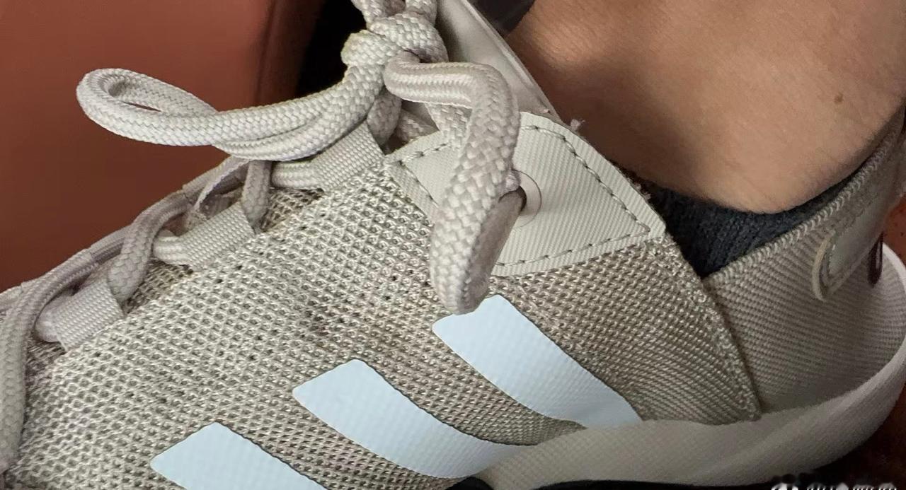 新鞋子👟​​​