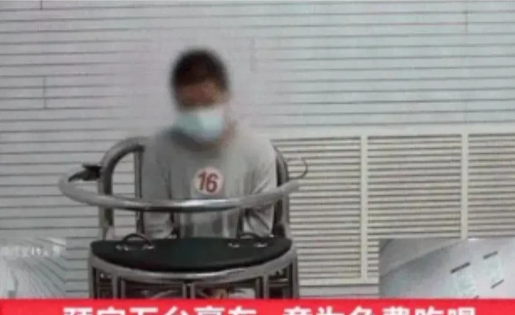 2021年，北京男子冒充酒吧老板，要全款买5辆奔驰，女销售为了450万的大单，全