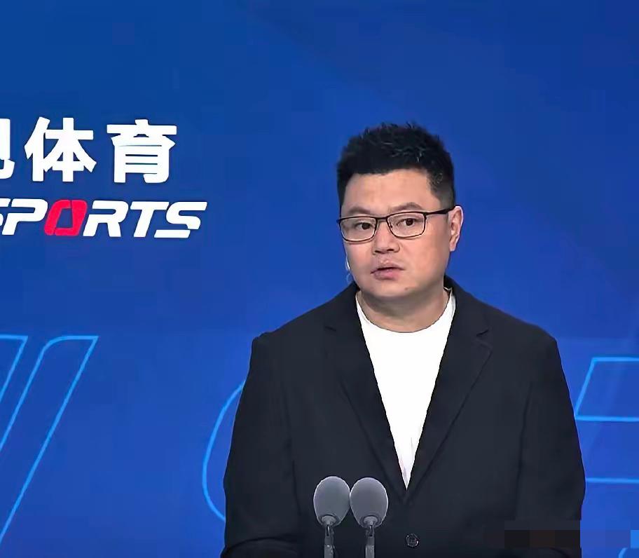 国乒前辈侯英超评价蒯曼/温瑞博混双输球时，特别中肯地说道：两人输掉比赛，虽然有些