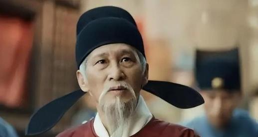 1369年，71岁的朱升，向朱元璋辞行：“陛下，老臣要回家祭祖。”朱元璋欣然同意