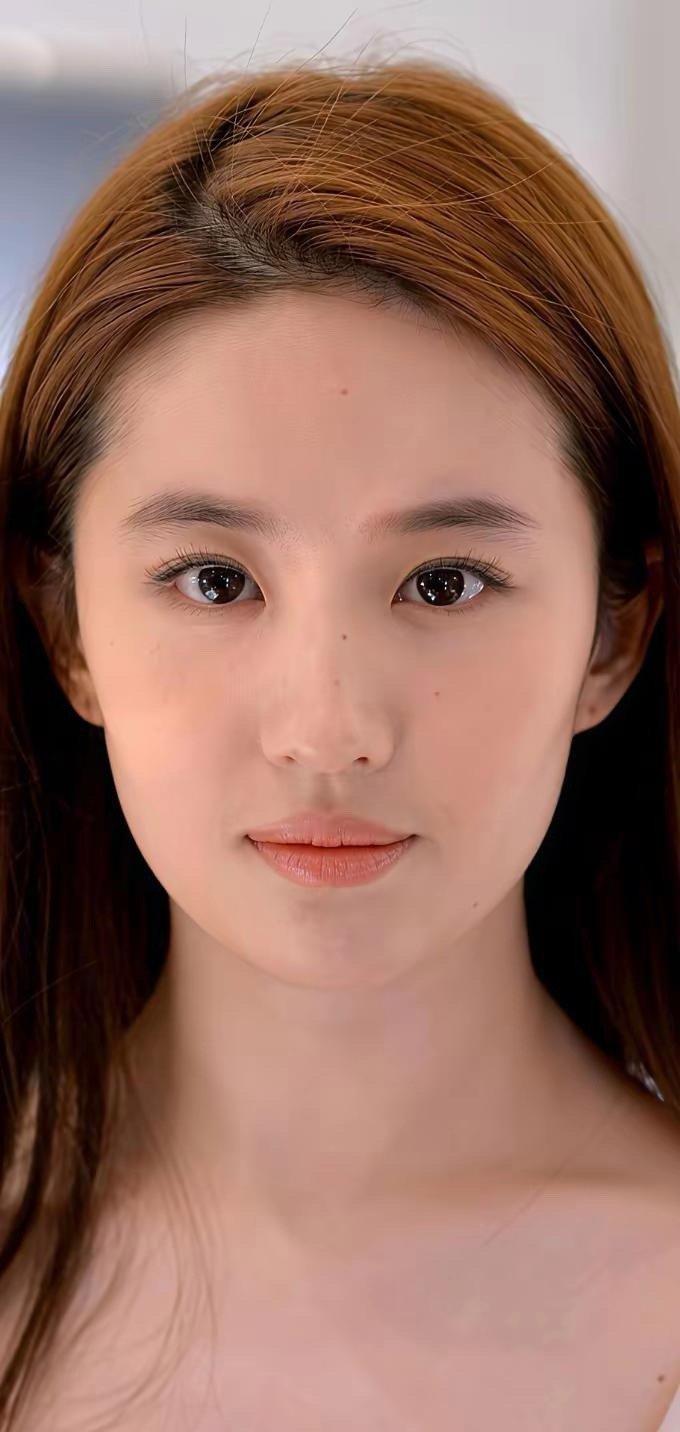 谁能扛住刘亦菲早期的颜值！纯欲氛围感拉满，神仙颜值浑然天成，美到无可挑剔