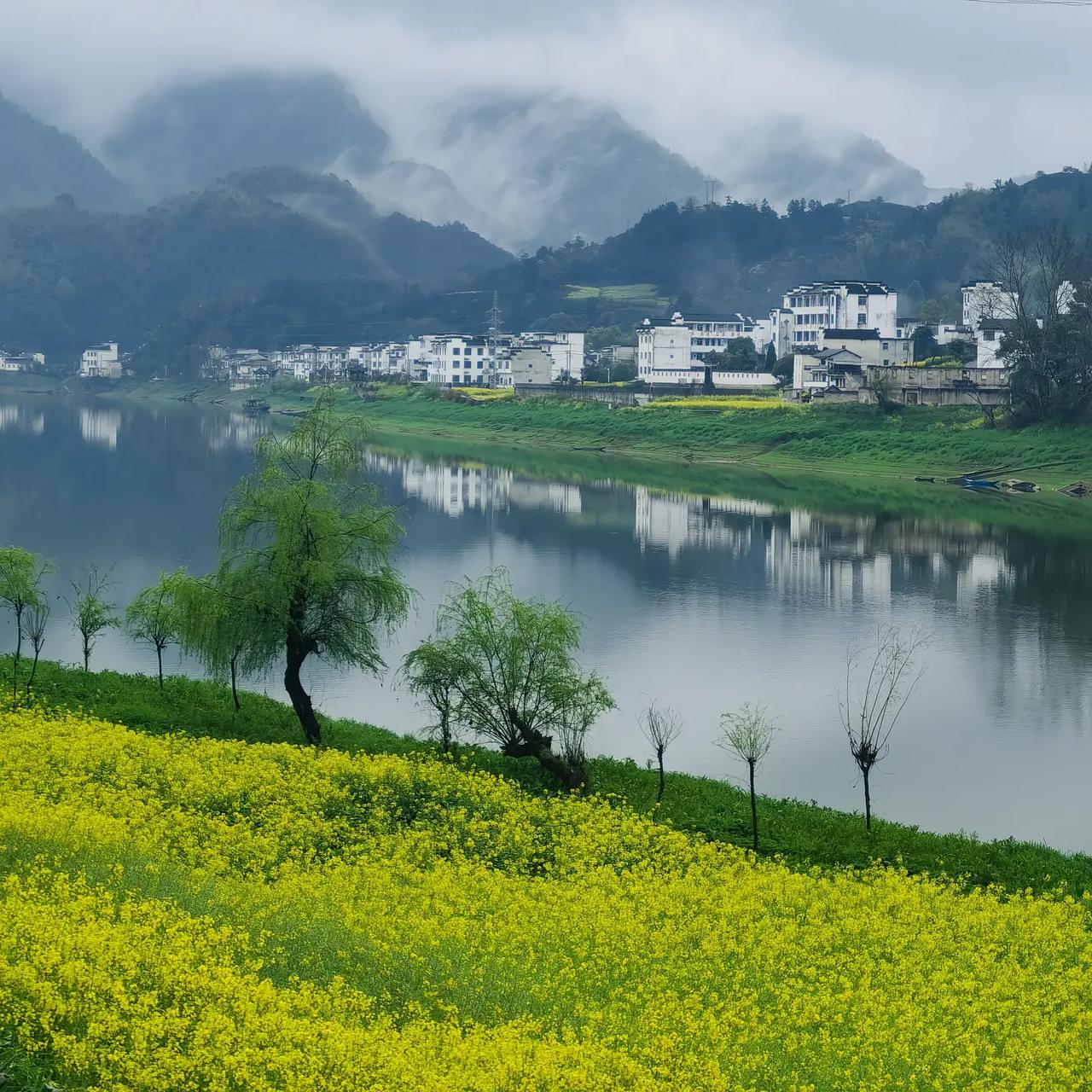 当你在遇到困难，百事不顺的时候，你一定要振作起来，因为这个时候老天已经关注到你了