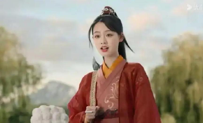 9月24日，《微微一笑很倾城》更名《一笑倾城》上线，女主贝微微被AI换