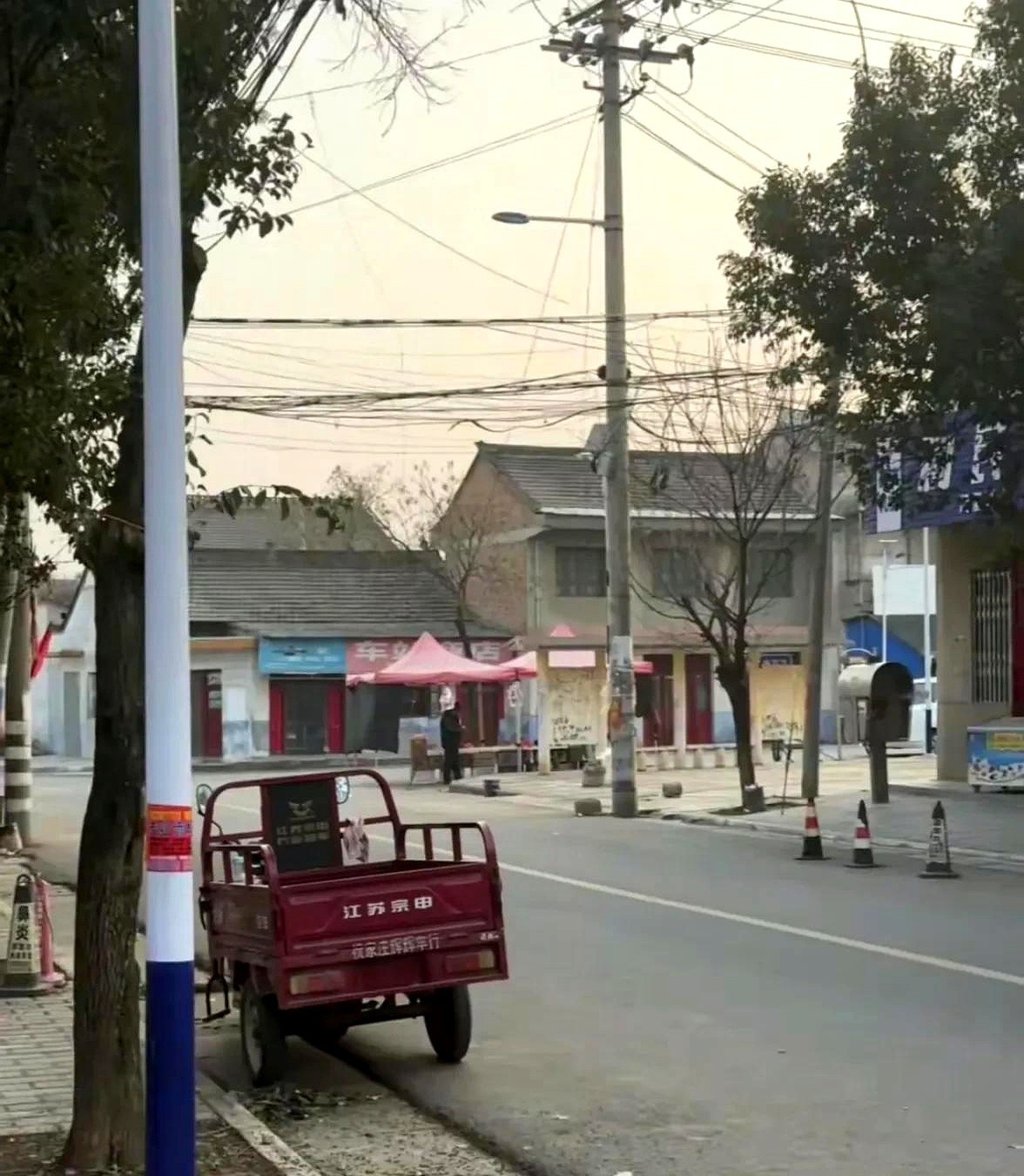我妈连打20个电话，我一个没接！为啥？就因为老家拆迁分了213万