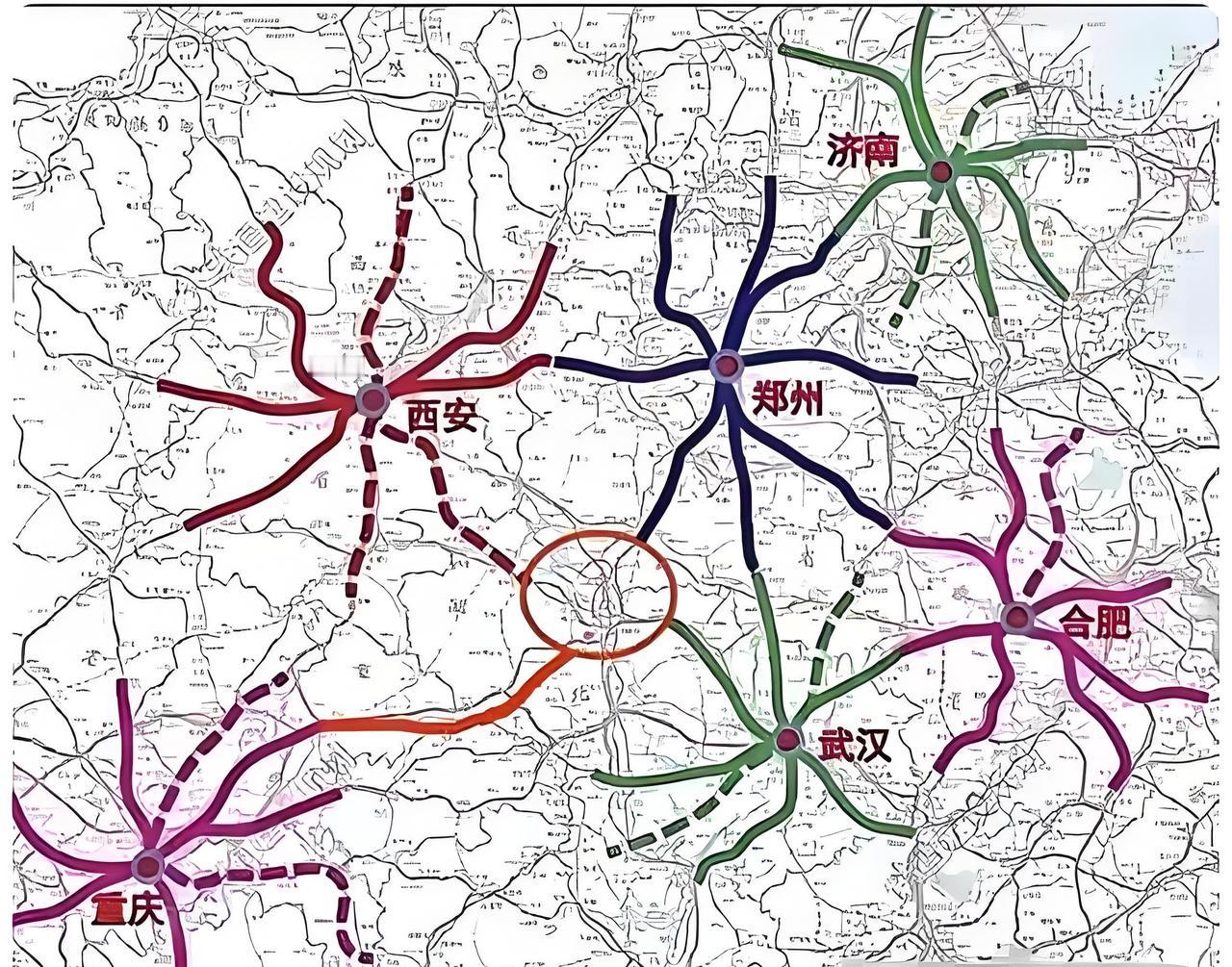 湖北安徽“抢跑”高铁枢纽，河南商丘南阳如何破局？在高铁时代，枢纽地位就是城市