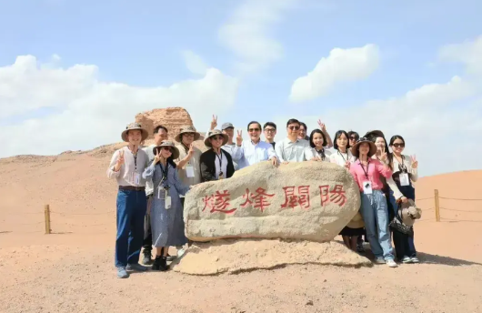 马英九在没有任何邀请的情况下，又要来大陆了。马英九在7月4日在脸书发文，预告暑