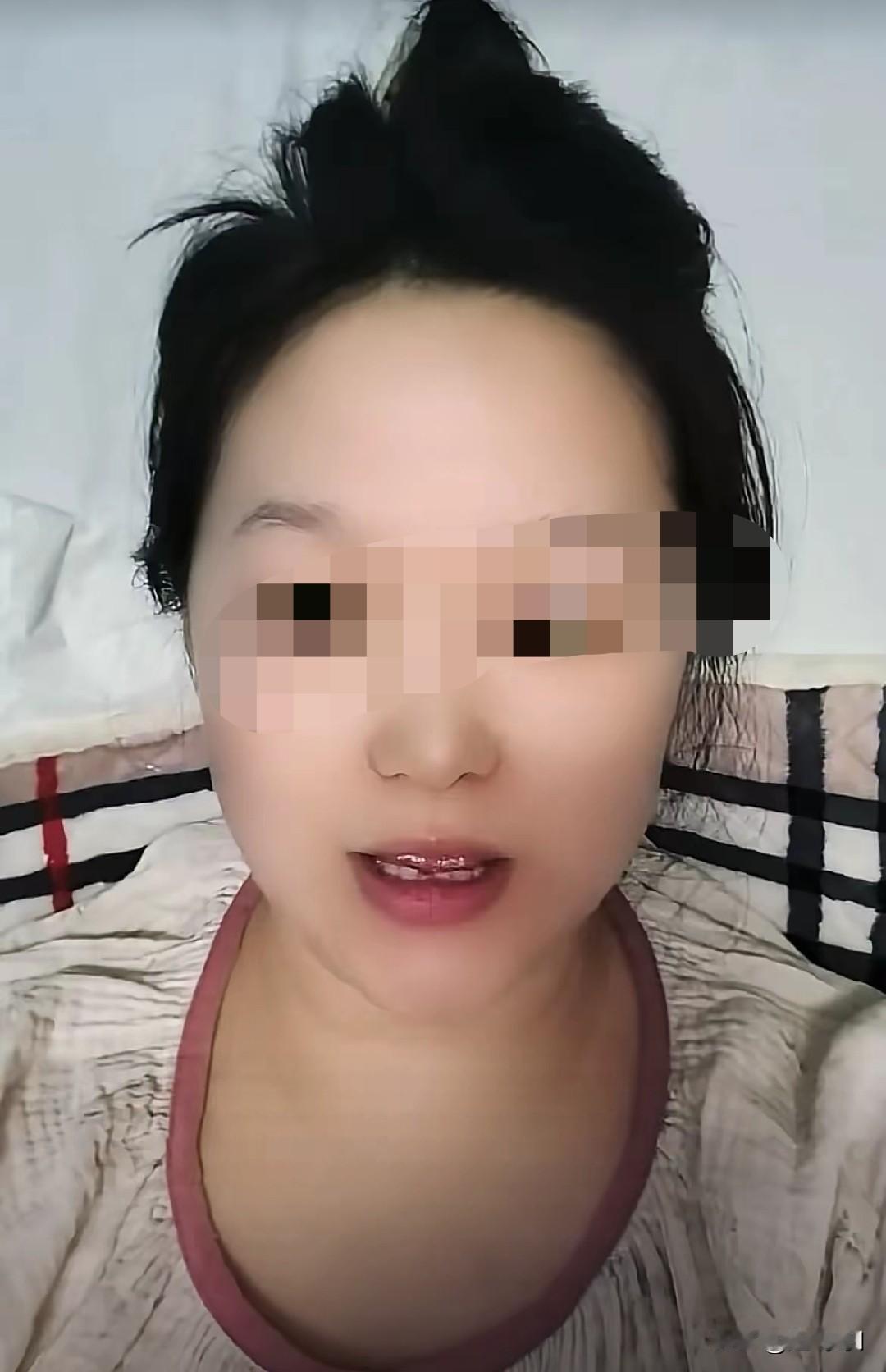 山东滨州一女子不讲武德，在网上买了的棉衣服，前后时间买两件，这事发生在2025年