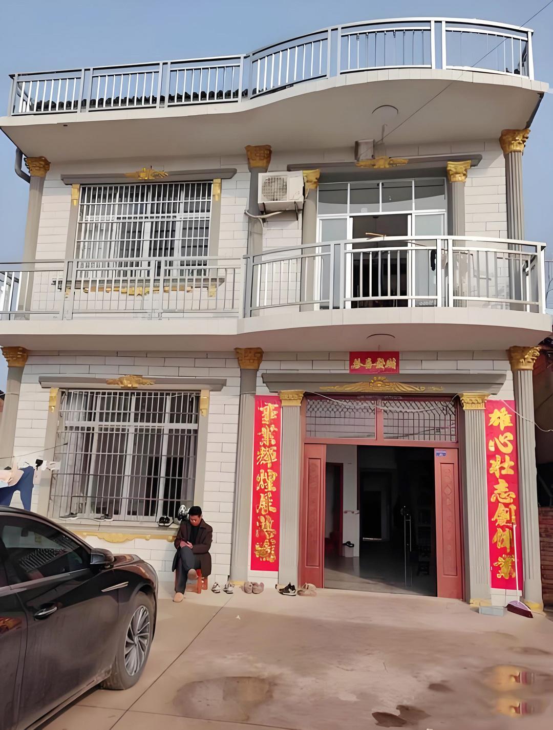 国庆节回农村老家探亲，顺便看望了我的小学老师，他们两夫妻以前都是民办教师，后来转