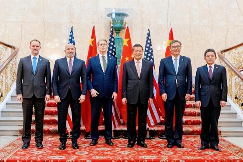 中国跟美国代表在英国伦敦谈论了6个小时，美国财政部长贝森特放话，谈的好。商务代表