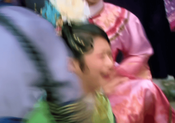 终于等到夏冬春赏别人一丈红了当年看甄嬛传总替夏冬春憋屈，嚣张没两集就被华妃赐一