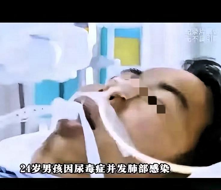 这么年轻就被家属放弃了。24岁的男孩刚刚大学毕业，参加工作，本以为可以回报父母