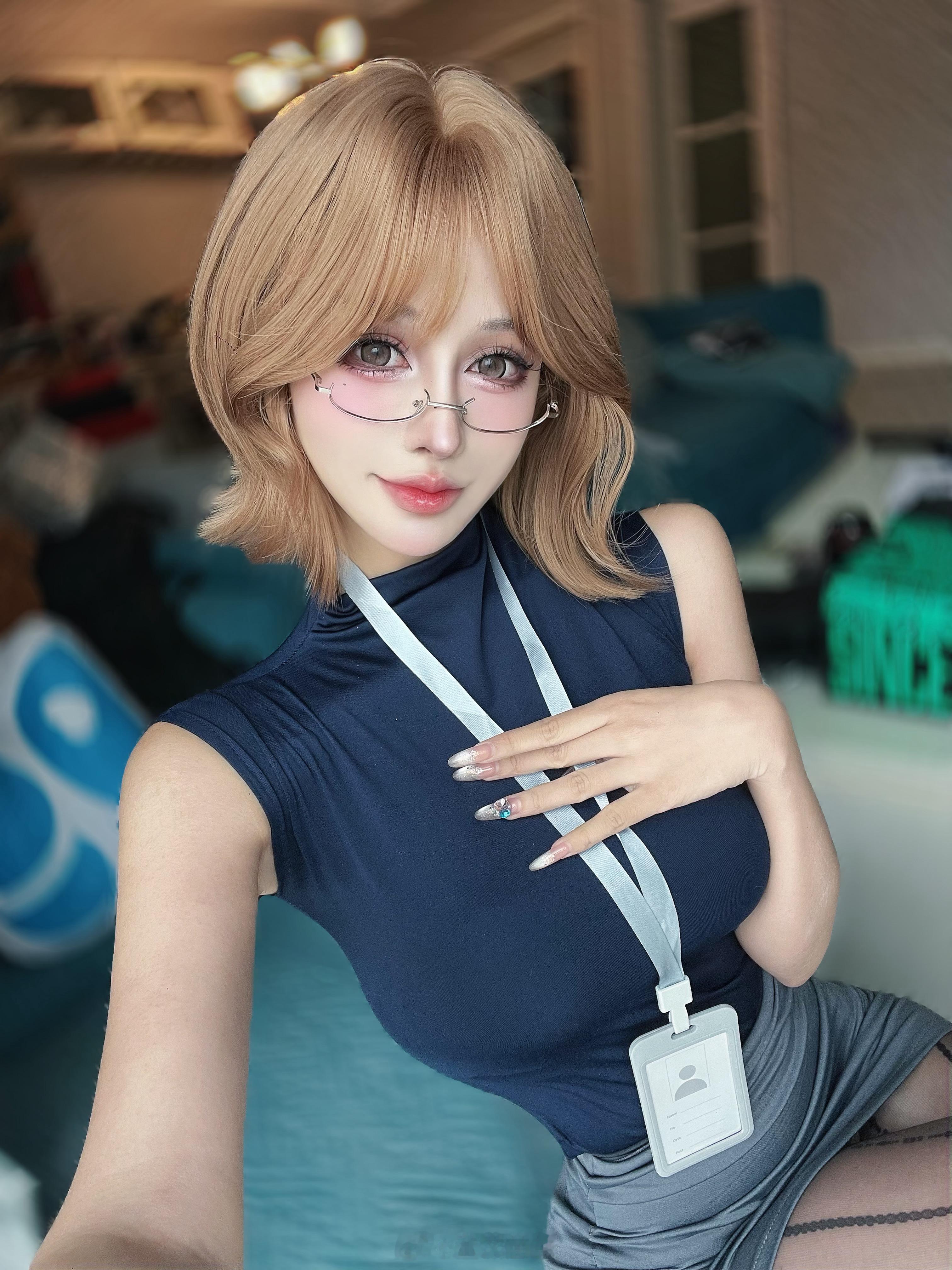 就你，一会儿留下来加班！🫵🏻