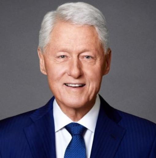 美国前总统比尔·克林顿今天（北京时间2月7日）发文写道：“我已呼吁全面公开爱泼斯