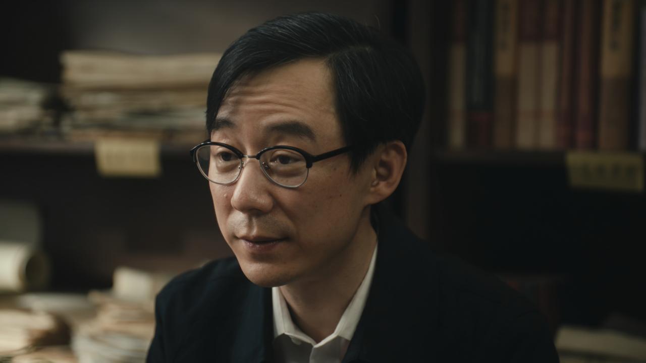 《交锋》温宗树对贾春霖说：“就像以前，你也不知道他的底细一样，背靠背这是工作原则