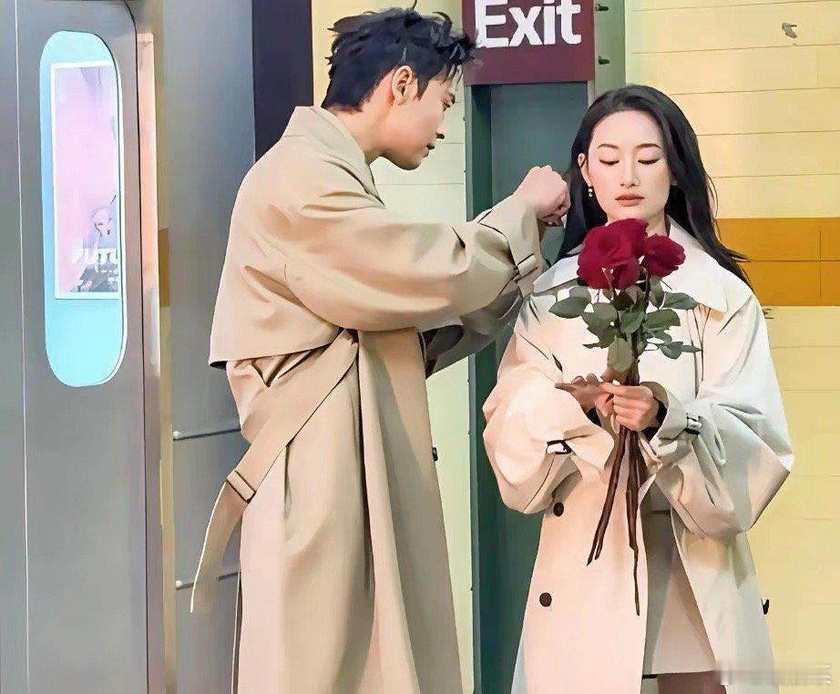 果真被我猜中了王天辰和郭晓婷肯定有问题看他们私下同框的细节就懂了，谁家普通同事会