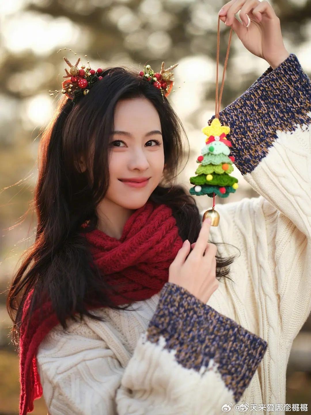 陈都灵，李兰迪圣诞营业🎄