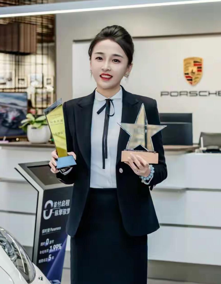 不服不行，确实有两把刷子！青岛保时捷女销售牟倩文，2025年再次夺得销售冠军。