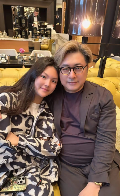 王诗龄这长相毫无疑问来自王岳伦基因，尽管我也不喜欢富贵逼人的这家人。