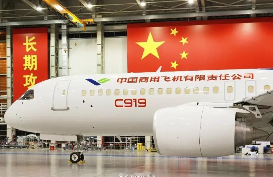 同样是民航客机，巴西飞机四个月就能拿下美欧适航证，而国产C919海外取证耗时久，