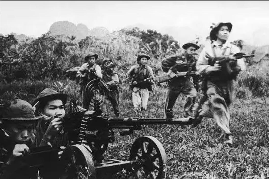 泰国那次能活下来，真得谢中国，70年代末，越南刚打完仗，手里有家伙，狂得很，先揍