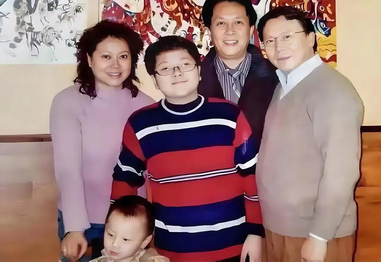 唐国强做梦也想不到 自己身强体壮，容貌俊朗，才思敏捷，纵横影坛，风光无限，二