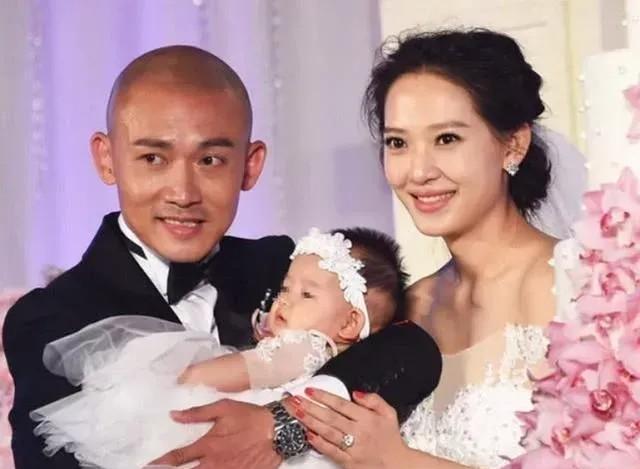 当年，沈傲君与聂远同居6年后，迟迟不见聂远求婚，沈傲君实在忍不下去了询问聂远，聂