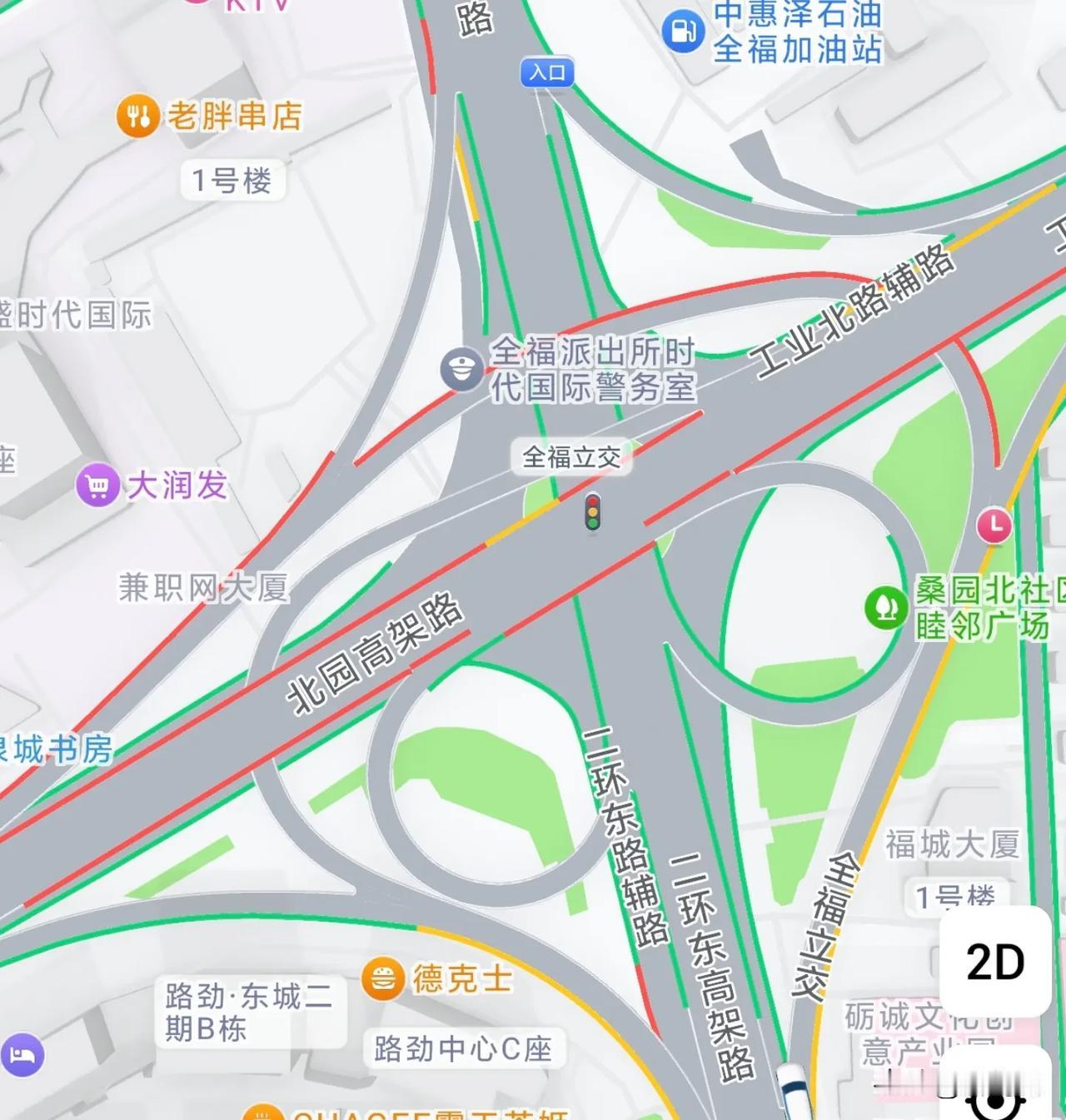济南又到了上高架都要排队的时间段，历山路上桥口又排长队了，高架桥是快速路，为啥比
