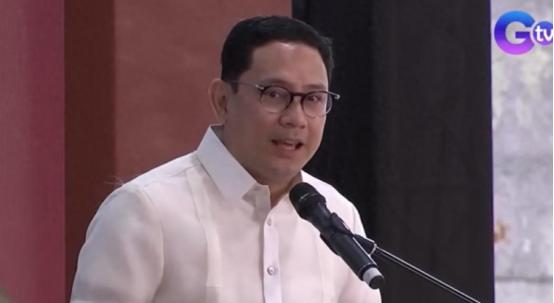 菲律宾大瓜：副总统丈夫急眼提刑诉，家底被扒背后是两大阵营暗战 菲律宾最近的政