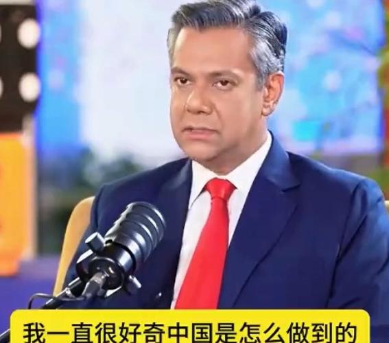 印度军事专家有个疑问：2500亿美金，中国又造五代机又搓六代机，军舰下饺子都不带