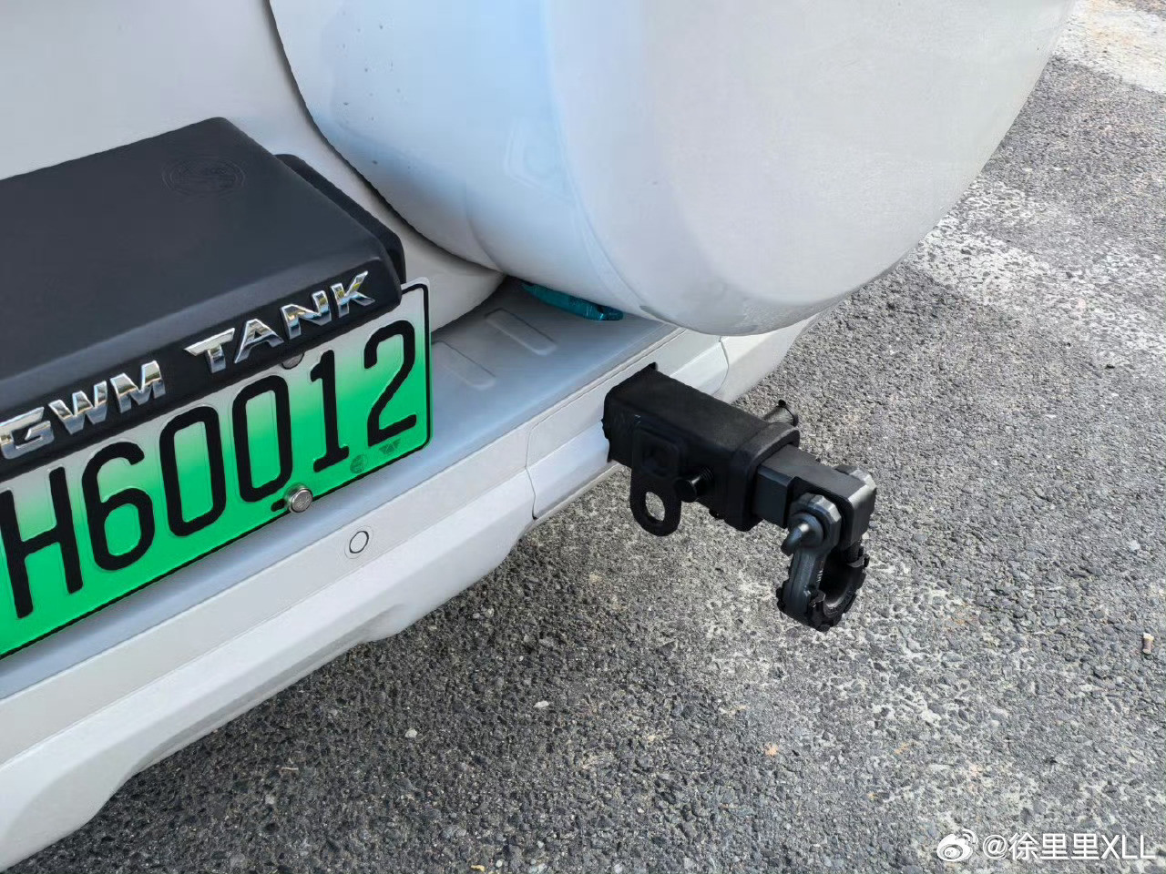 粉丝买了台坦克400Hi4-T，还没提车，就问我要拖车钩链接...正常买车第一件