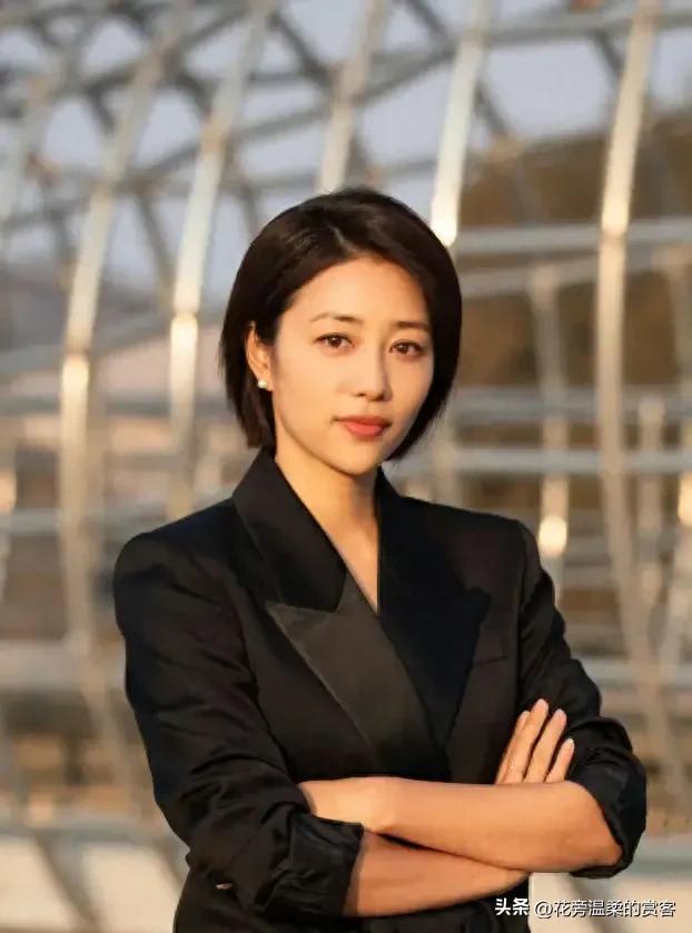 张龄心把北电院长扈强吊了20年不结婚，她18岁考入北电表演系，班主任叫扈强。俩人