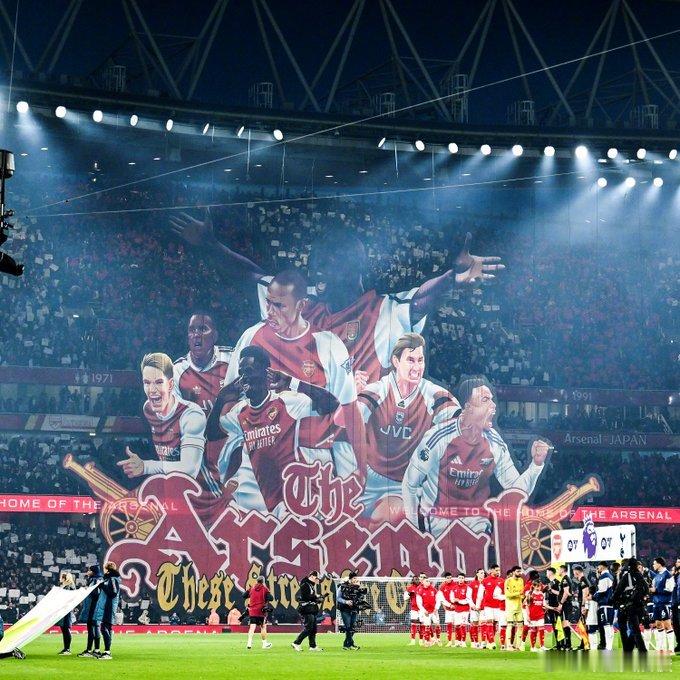 火力全开枪炮轰鸣伦敦之王扬威酋长球场！除了羡慕还是羡慕，看看阿森纳的夏窗引援