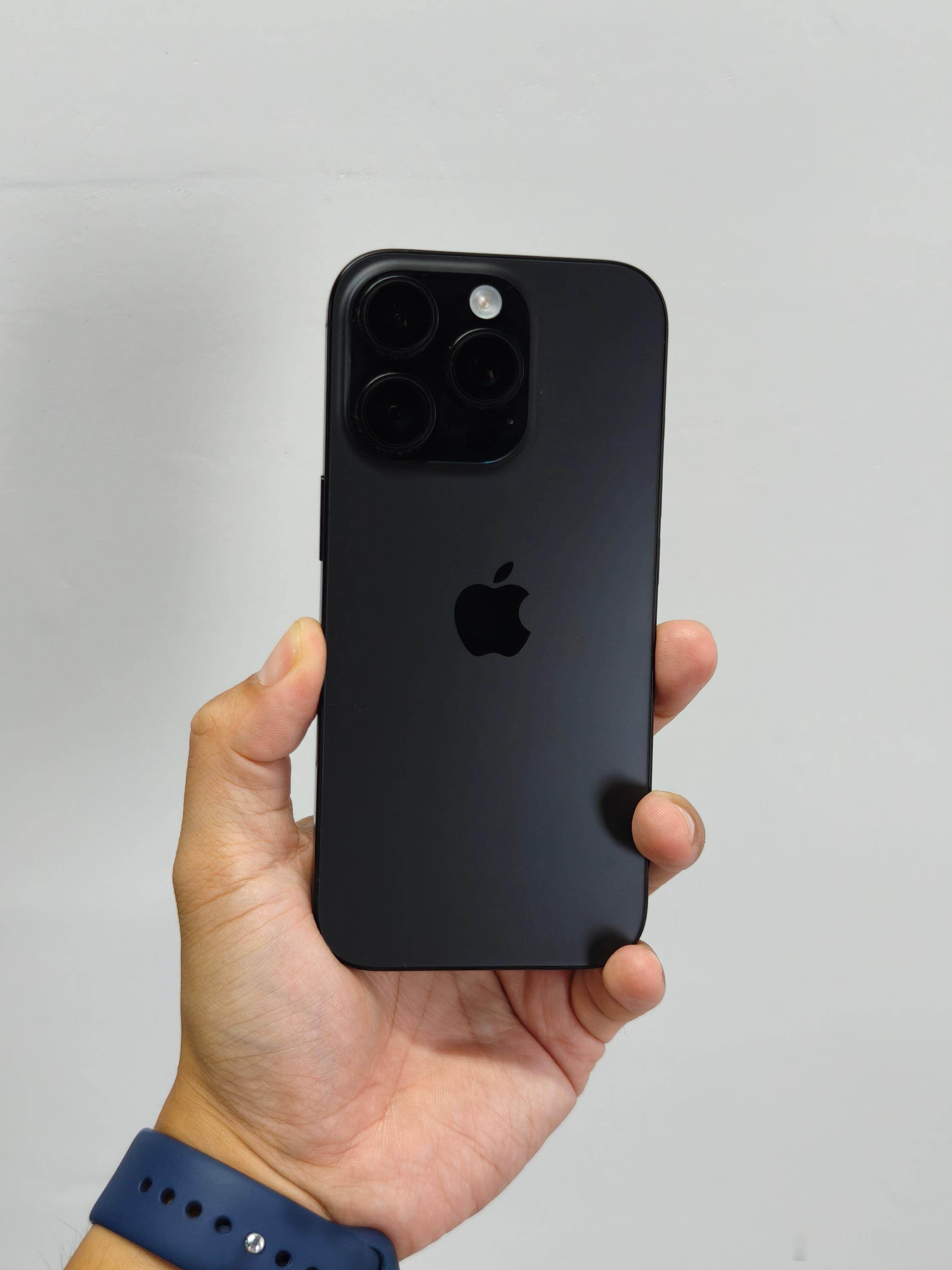 华强北商家称iPhone16涨价了好事啊，那我这台iPhone16Pro是不是
