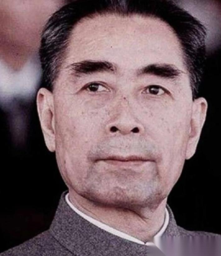 1973年，当周总理得知“密使一号”吴石牺牲后，手里的笔“啪嗒”掉在桌上，立马拿