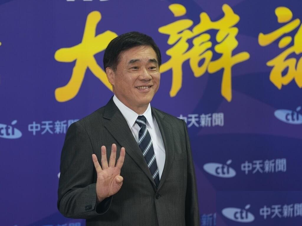 郝龙斌提网军介选罗智强吁追究、张亚中指应退选国民党主席选举传出网军介选引