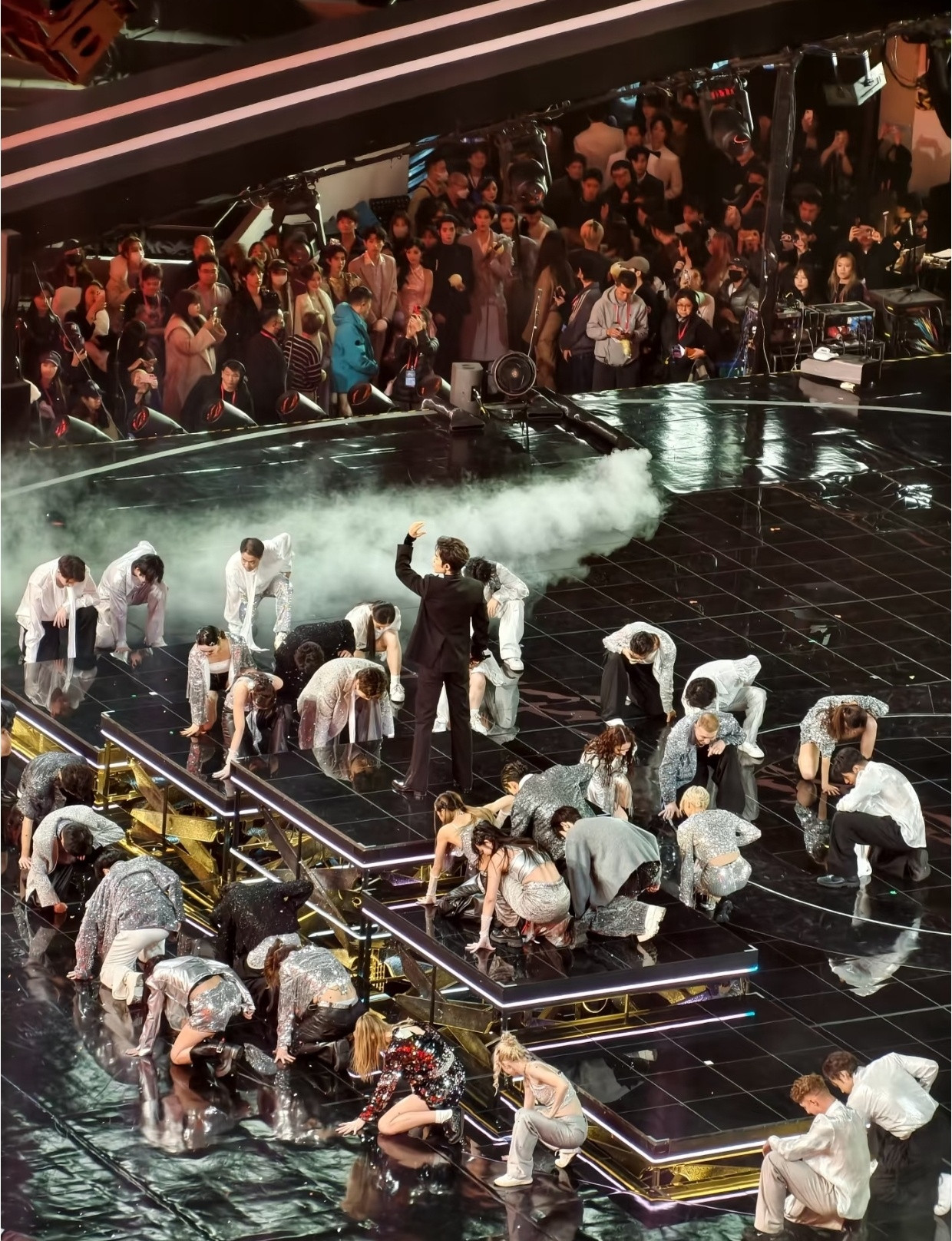 你可能不知道他有多火，但你担肯定知道