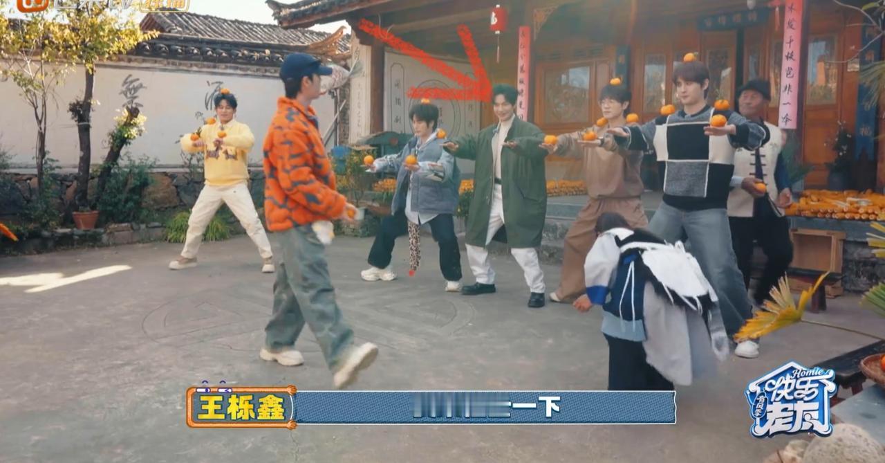 陈楚生真的“有难同当”呀，看到这一幕，兄弟们真的“傻眼”了。陈楚生6人去