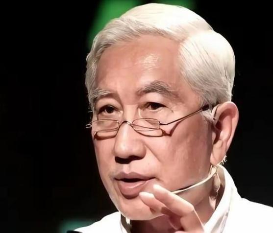 清华教授柳冠中语出惊人！中国人该清醒了！他曾直言：无人机、无人驾驶、无人商店、无